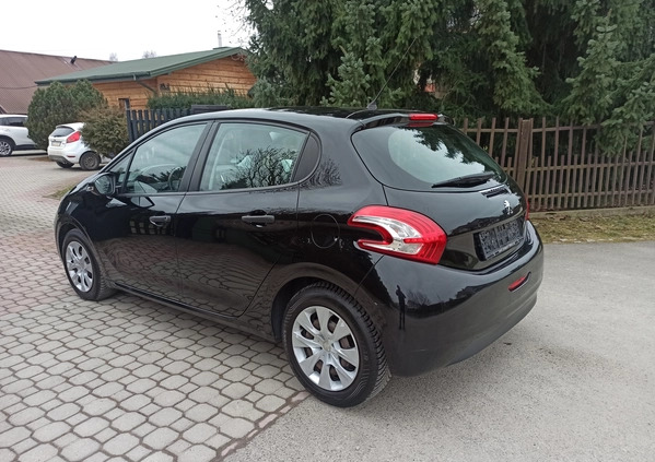 Peugeot 208 cena 25999 przebieg: 152000, rok produkcji 2014 z Rzeszów małe 232